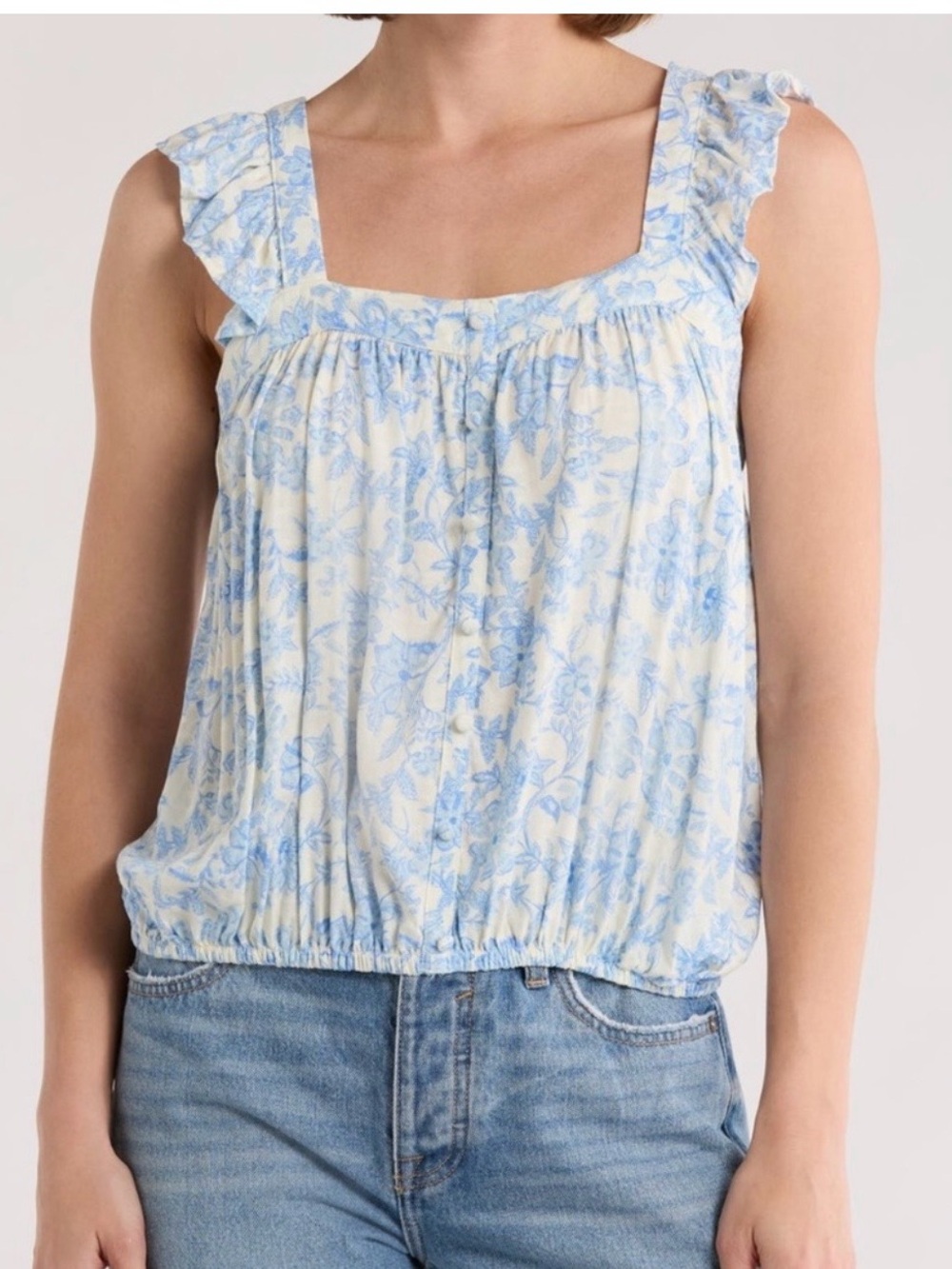Melrose and Market Cream and Light Blue Floral Square-Neck Tank